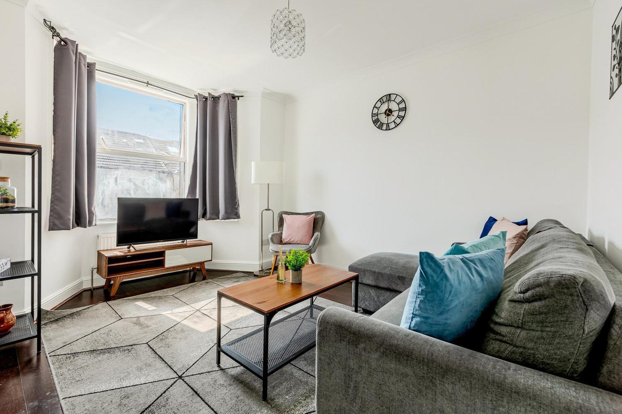 Bright 2Br Flat, Forest Gate, East Londres Exterior foto